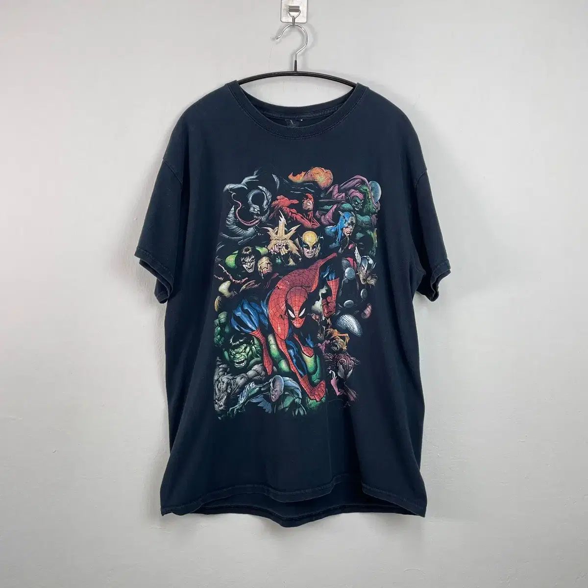 MARVEL(マーベル) Marvel スパイダーマン ライン キャラクター 黒 半袖Tシャツ L