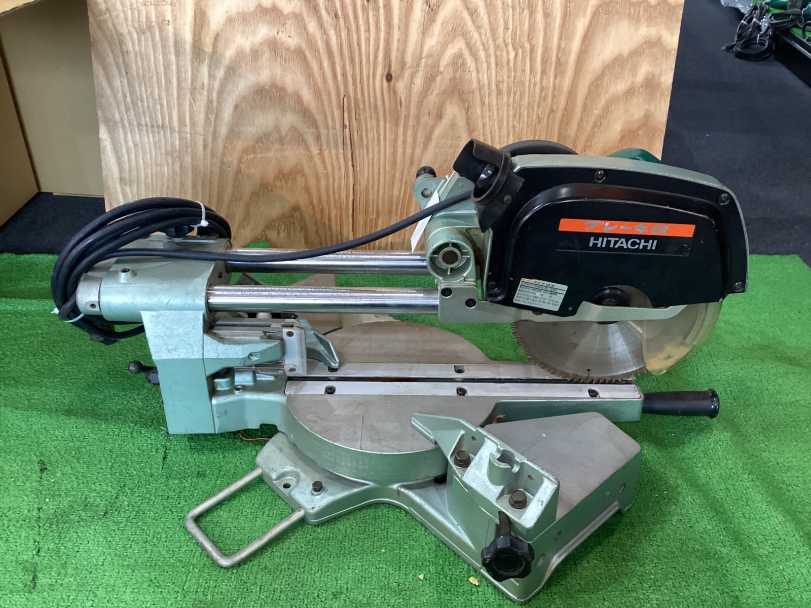 日立工機 C8FB2 216㎜ 卓上スライドマルノコ ※現状品・ストッパーゴム 
