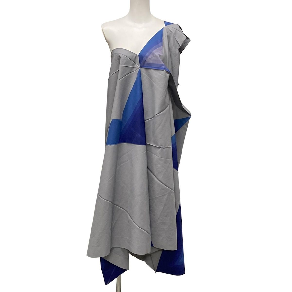 1325.ISSEYMIYAKE 1325.イッセイミヤケ ワンピース サイズ3 L レディース - IL43FH513 グレー×ブルー×マルチ