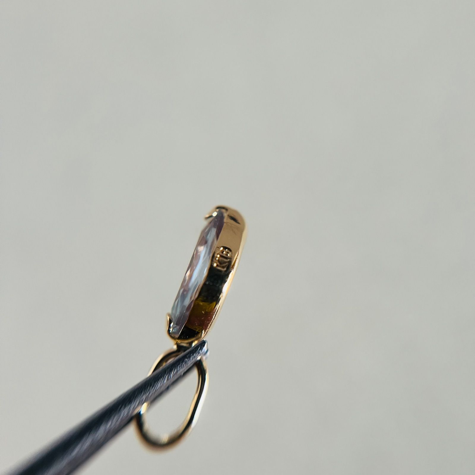 K18 天然石アレキサンドライトMQ