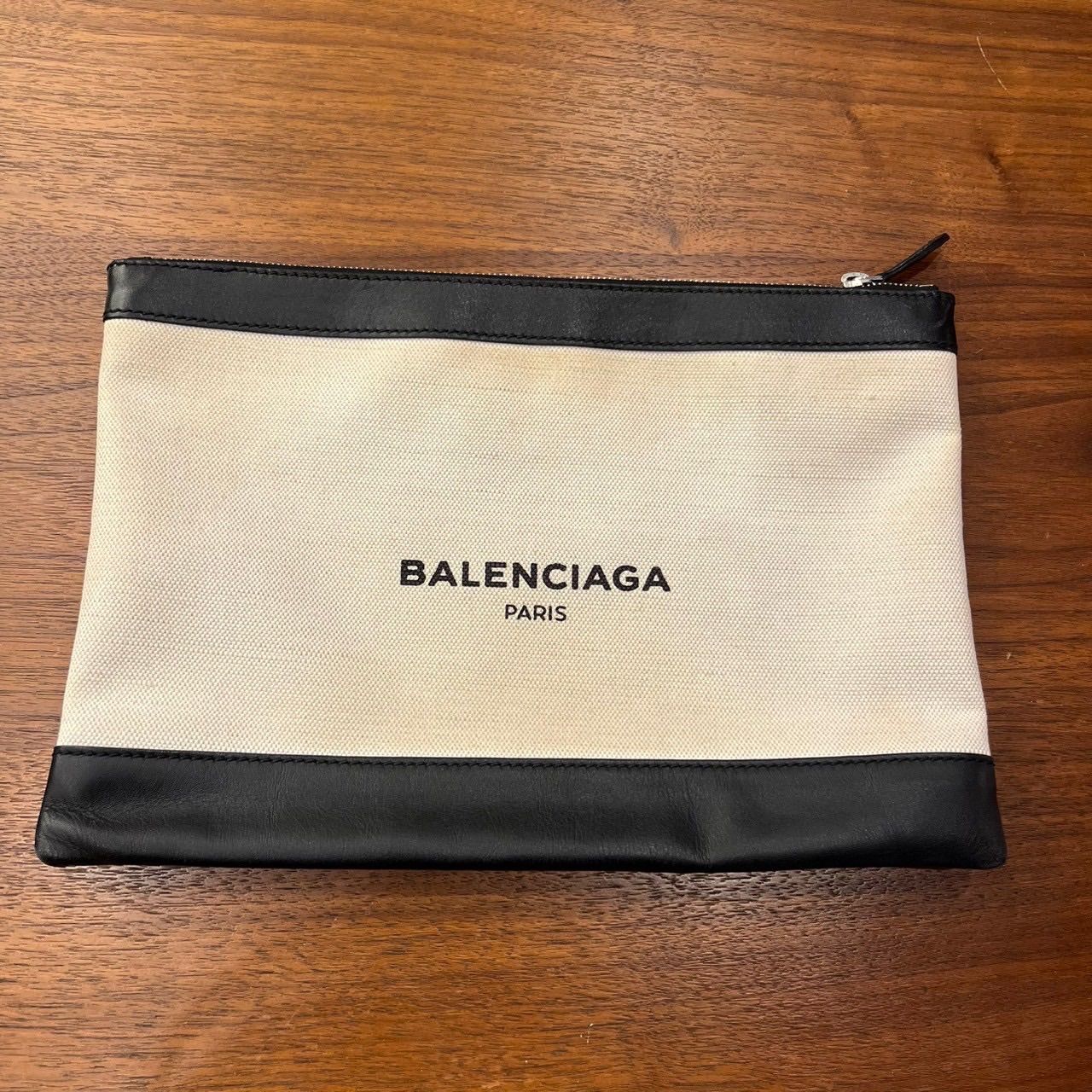 バレンシアガ BALENCIAGA クラッチバッグ ホワイト - メルカリ