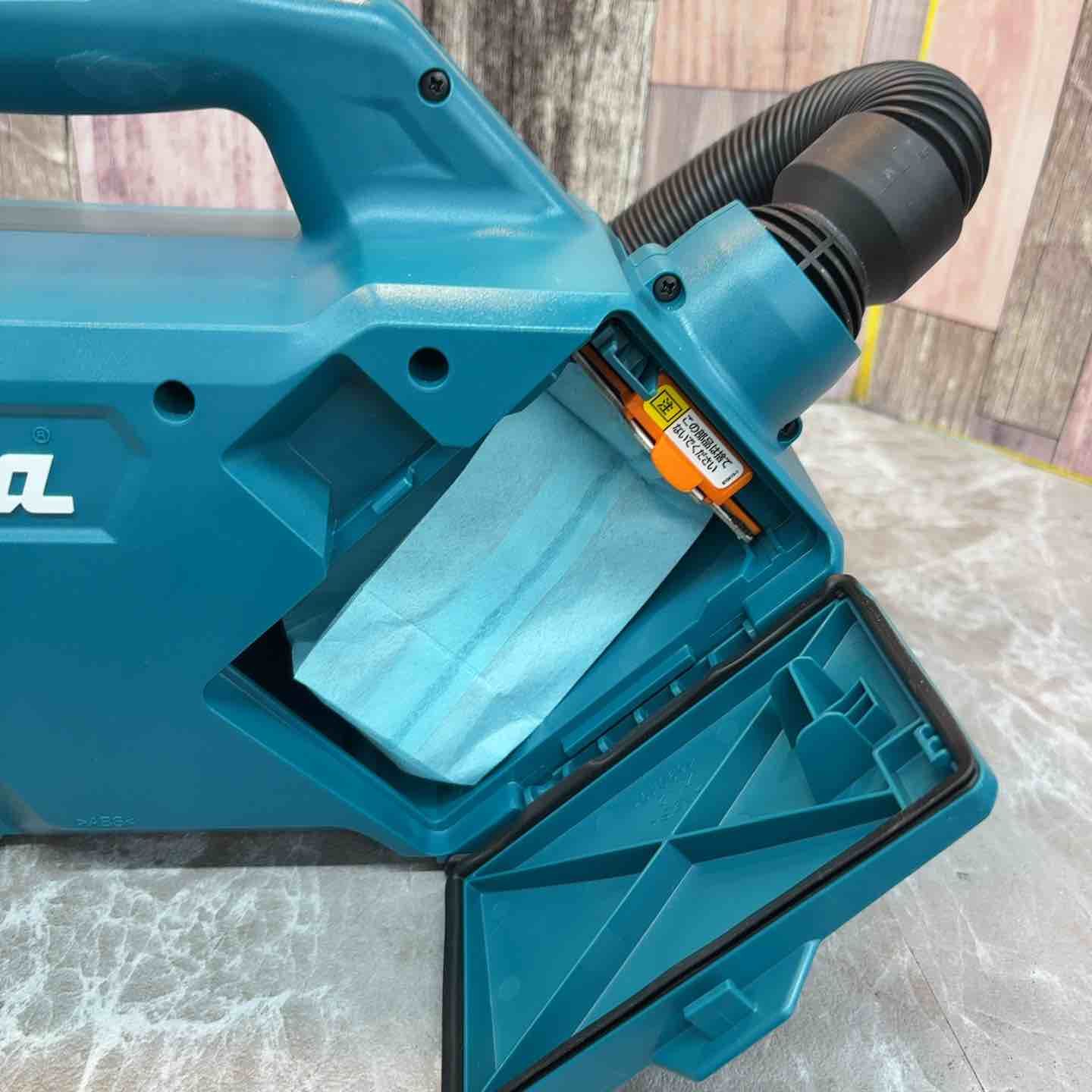 生活家電 ☆マキタ(makita) コードレス掃除機(充電式クリーナー 