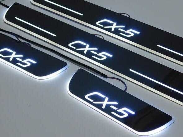 マツダ CX5 スカッフプレート CX-５ KE系 白 LED 流れる ドア