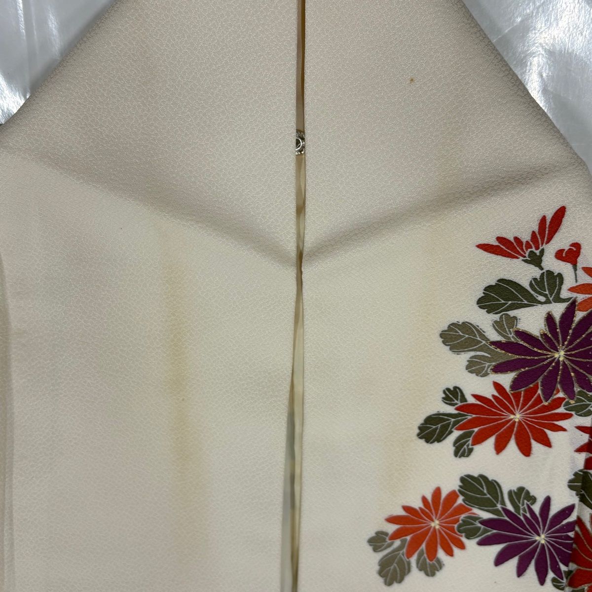 振袖 花柄刺繍 クリーム色 絹　セット 振袖 身丈167cm 裄丈65.5cm M 袷 草花 雲文 刺繍 金彩 クリーム