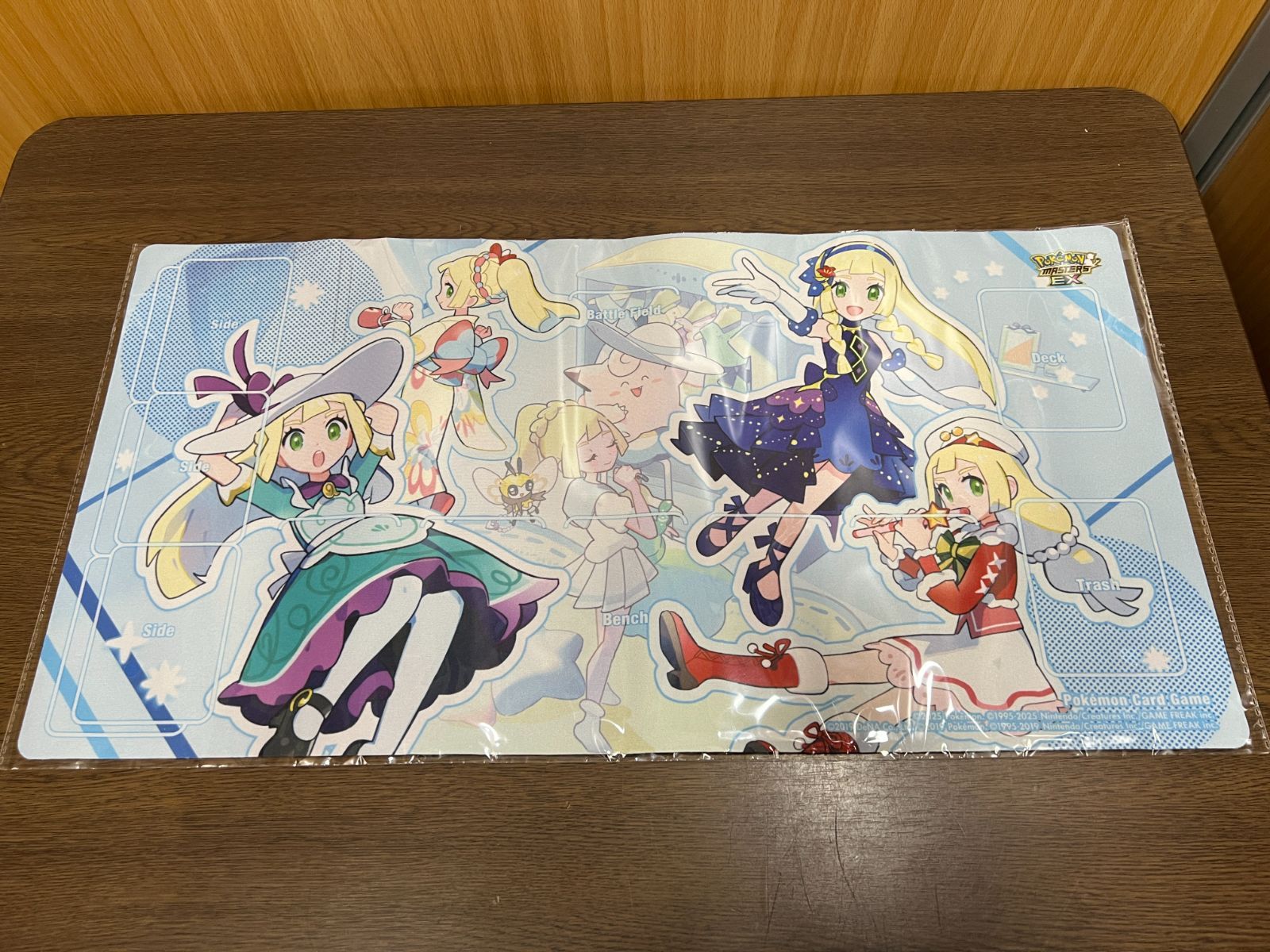 ポケモン - ポケモンマスターズEX 特別コラボ記念 当選品 リーリエ プレイマット 当選書付 ポケモンマスターズEX 特別コラボ記念 当選品 リーリエ プレイ