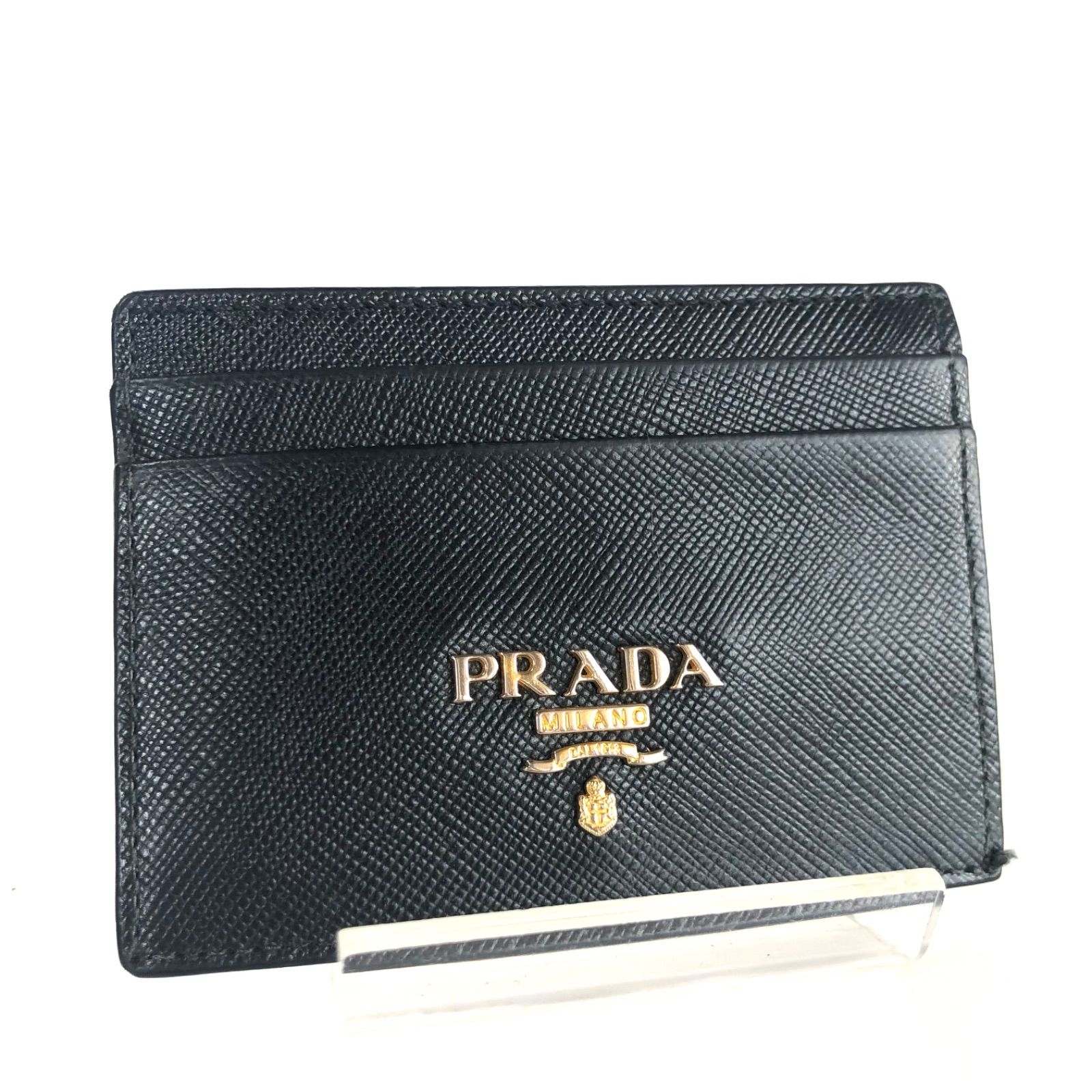 ■美品■PRADA プラダ　サフィアーノレザー　金ロゴ金具　カードケース　パスケース　定期入れ　ブラック　メンズ　レディース　ユニセックス