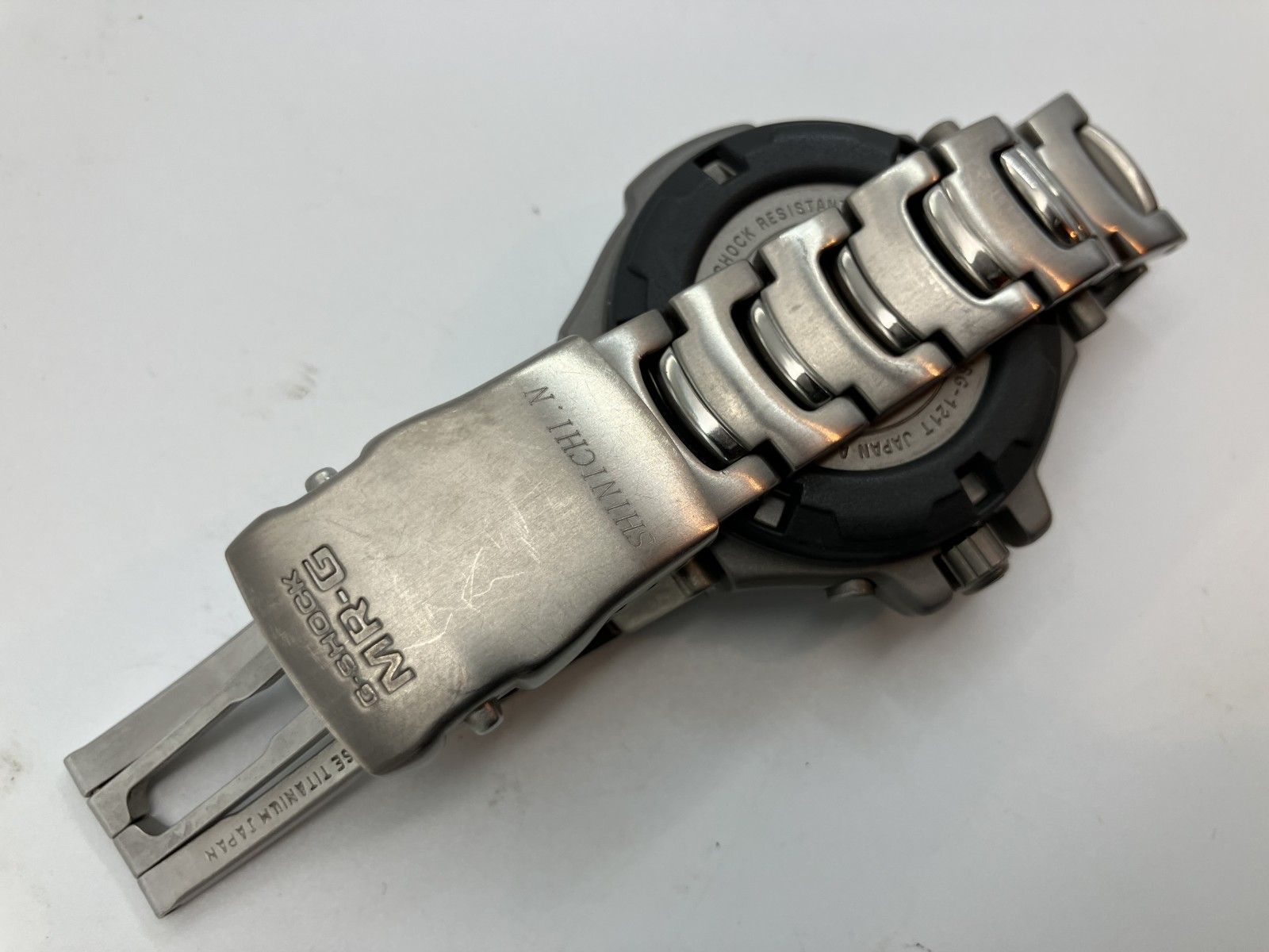 カシオ Gショック MR-G MRG-121T メンズ腕時計 チタン ケース幅46mm 腕