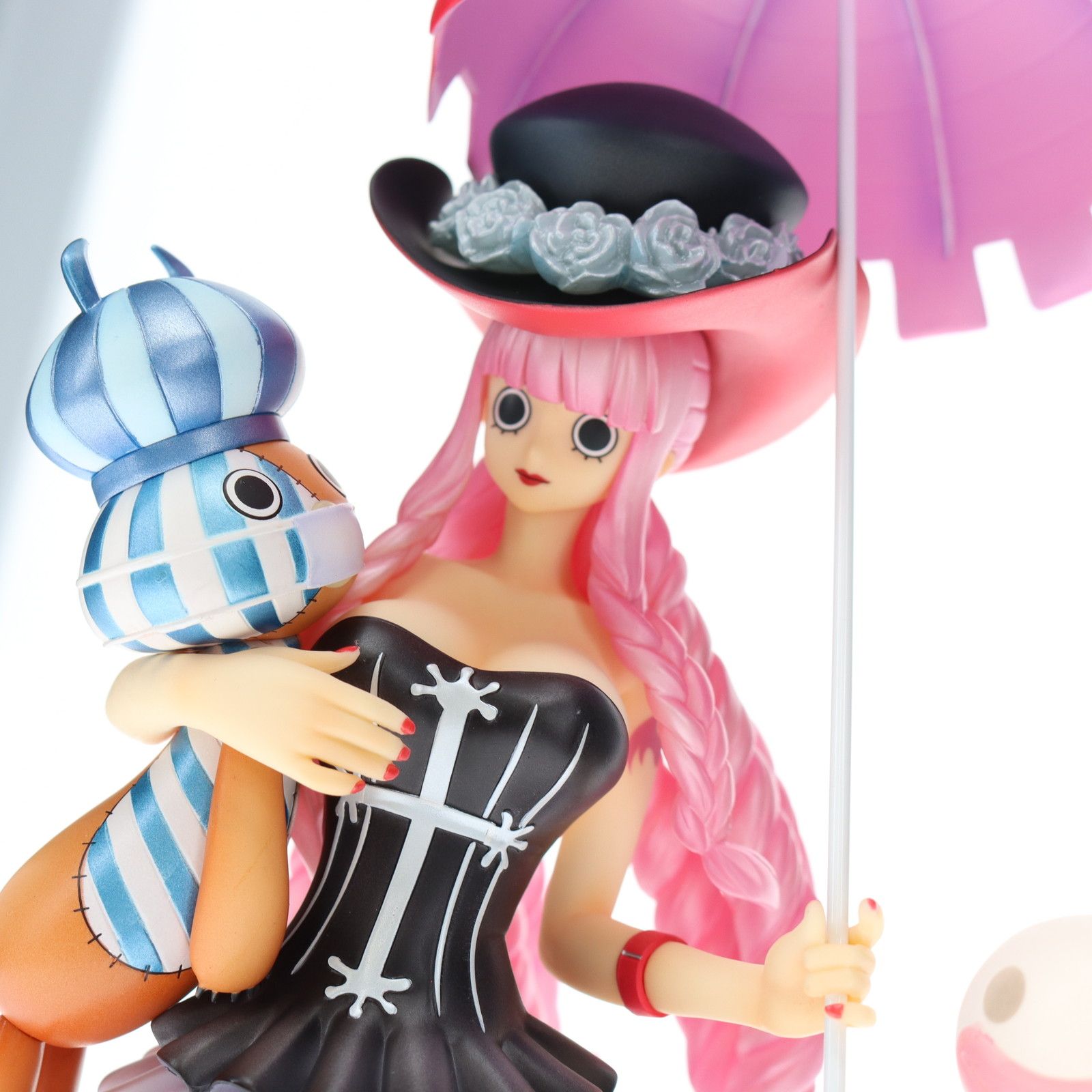 MegaHouse - ワンピース “Sailing Again” ペローナ 1/8 完成品フィギュア[ Amazon.co.jp: Portrait.Of.Pirates ワンピースシリーズ Sailing