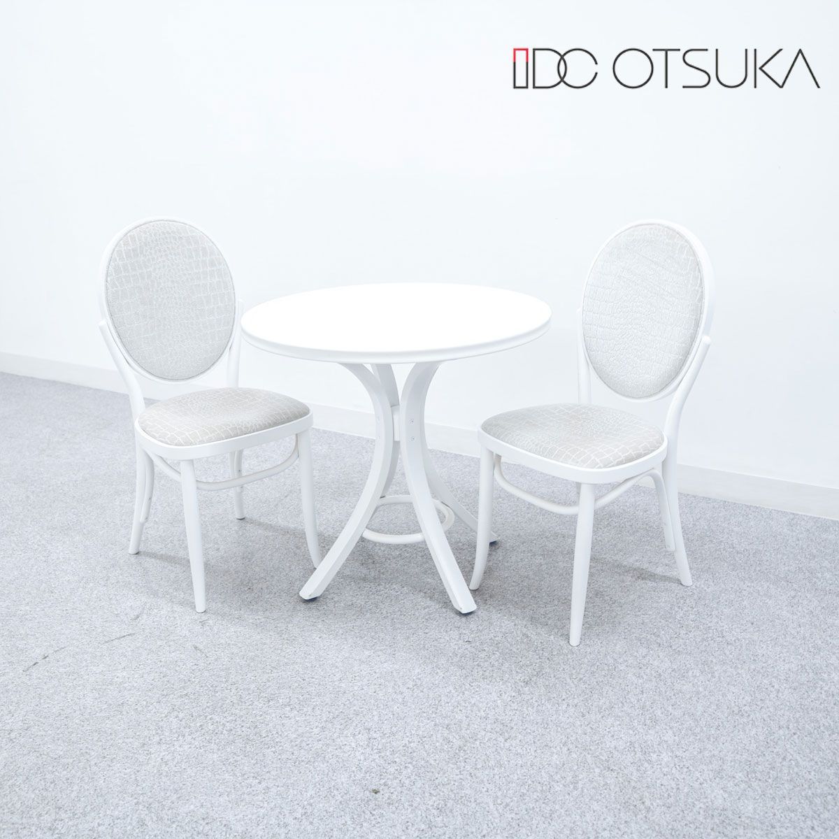 アームレスチェア　ダイニングチェア　アイボリー　大塚家具 アームレスチェア ダイニングチェア アイボリー 大塚家具