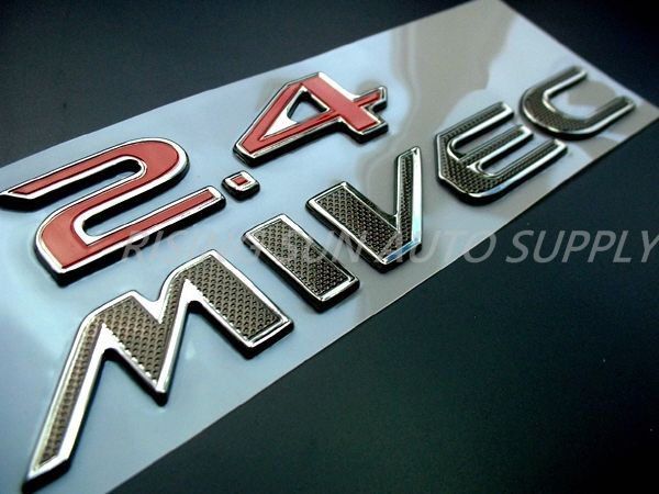 三菱純正エンブレム［2.4MIVECマイベック]赤/ アウトランダーGF8W 4WDガソリン車 24Gナビパッケージ.24Gセーフティパッケージ.24G 三菱自動車(純正) 三菱 純正 エンブレム 2.4 MIVEC マイベック 赤 の