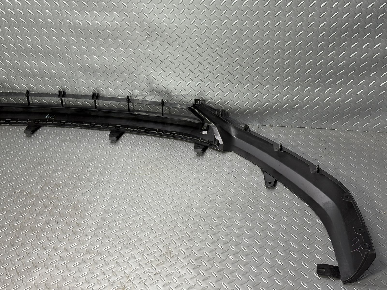 新車外し レクサス RX Fスポーツ 純正 フロントアンダーバンパー 素地 黒 ブラック 品番52435-48030 52102 TALA15 TALH17 25090014 BRIGHTFACE_UK