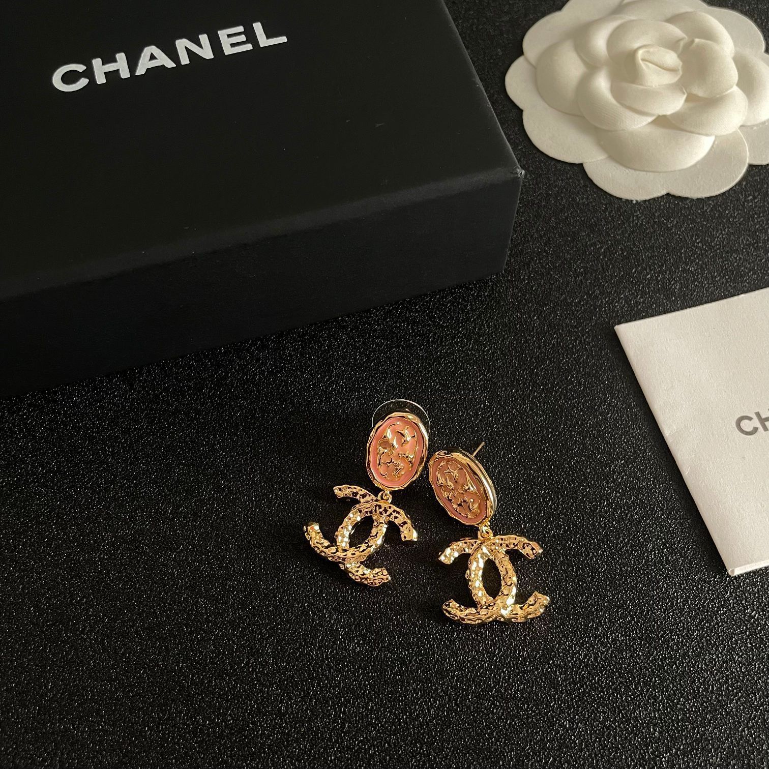 【マストバイ！いつの時代も魅力的に♢】CHANEL *ピアス 今日特価】CHANEL ヴィンテージ ダブル C ピアス 送料無料 限定