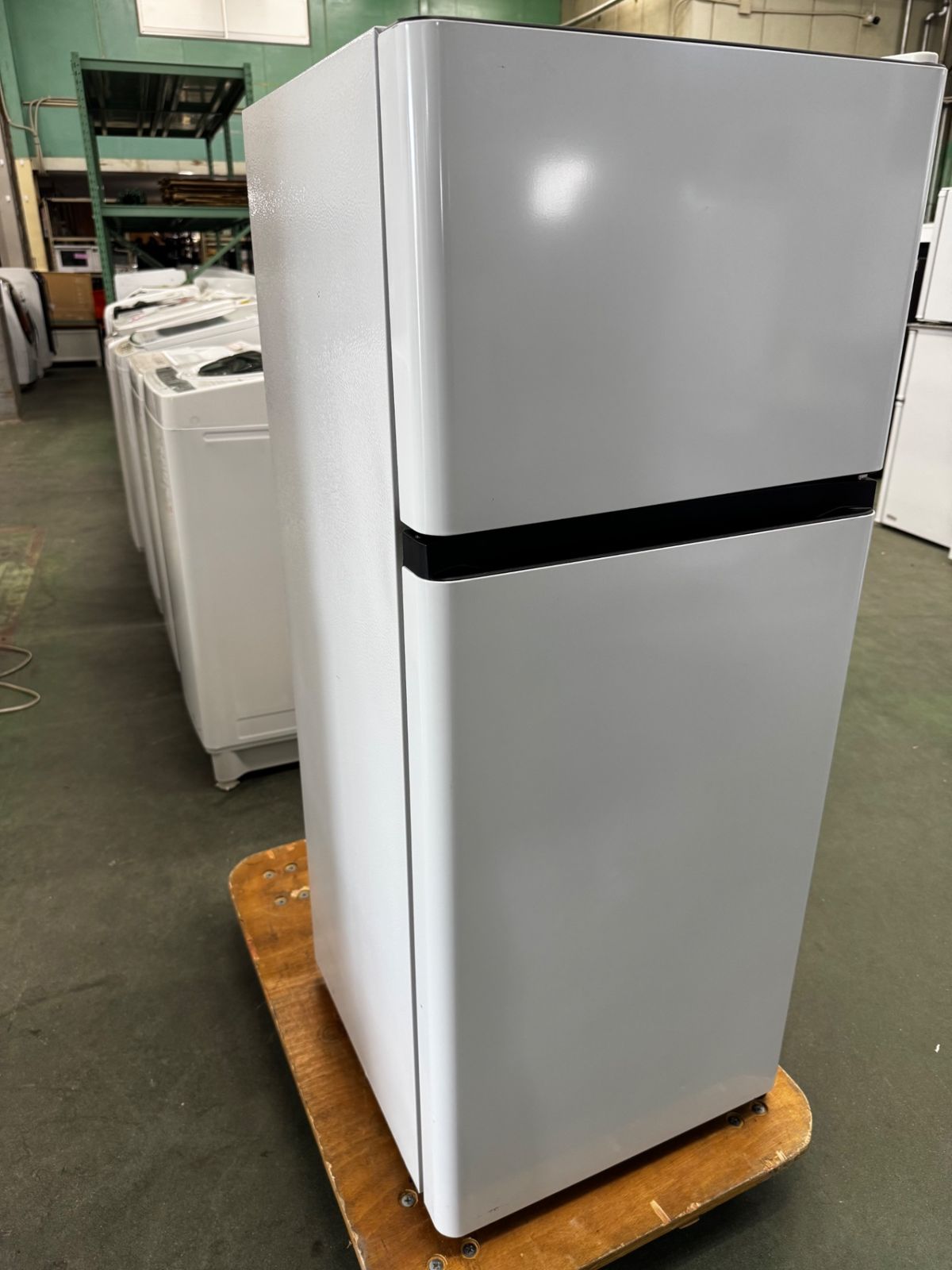 高年式 大阪送料無料 3か月保障付き 冷蔵庫 ハイセンス 2ドア HR-B12E4W IR-743