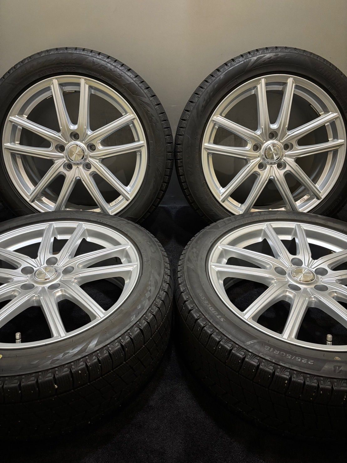 BRIDGESTONE ECOFORME SEスタッドレス 225/50R18 BRIDGESTONE ECOFORME SEスタッドレス 225/50R18