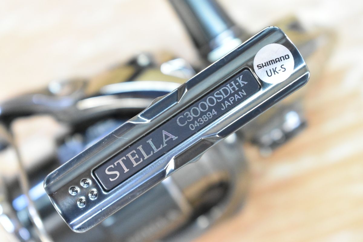 【お買い得】シマノ 22ステラC3000SDH シングルハンドル。 シマノ(SHIMANO) 22 ステラ C3000SDH ☆セール特別割引品 ステラ