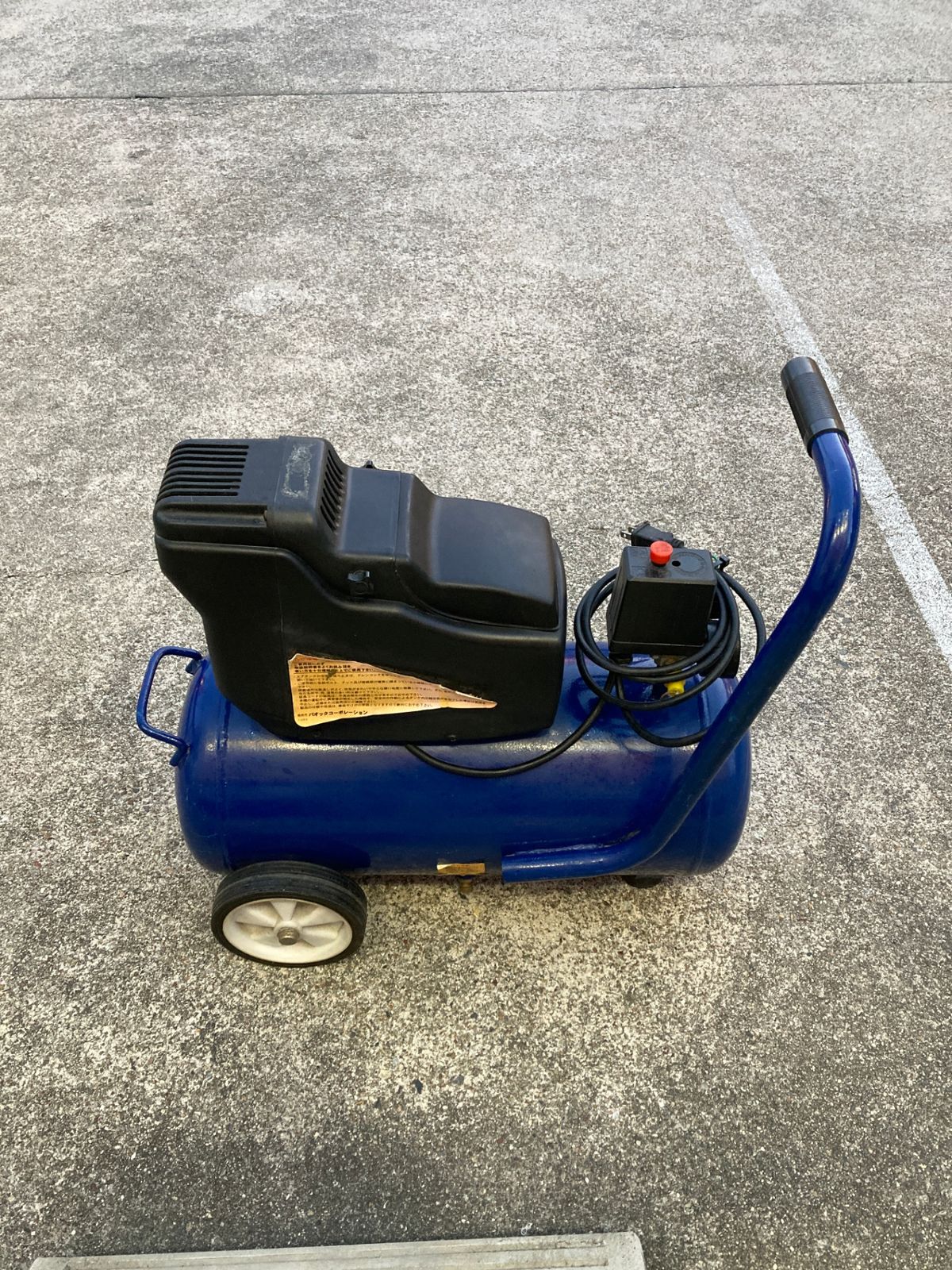 中古品】【0921】LUDMAX オイルレスエアコンプレッサ OLF-0925B