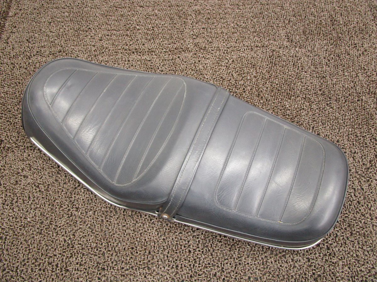 CM125T シート □A6264 CM125T ホンダ CM125TE キャブ車