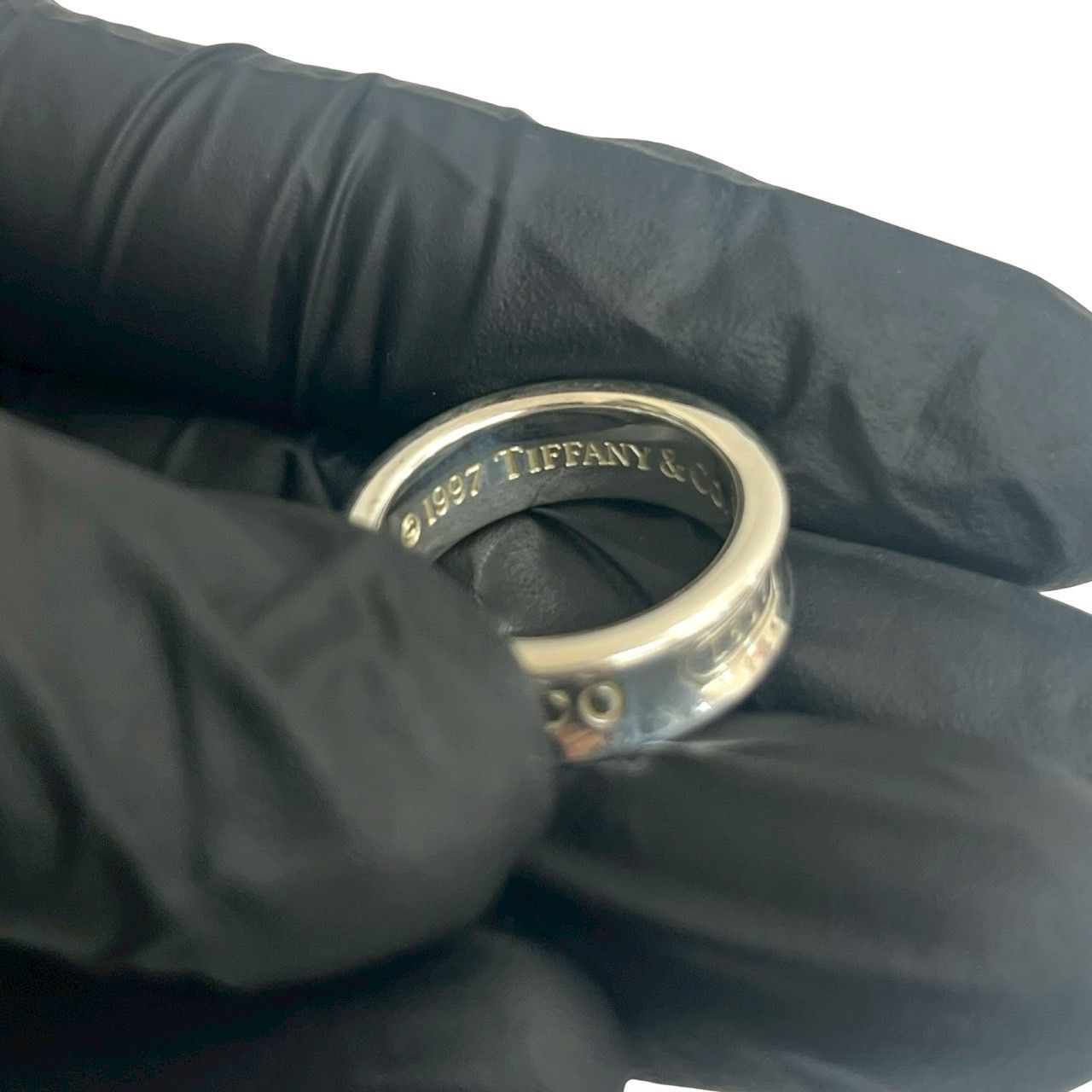 美品✨袋箱付✨9号TIFFANY＆Co. ティファニー リング 極 美品 箱 袋付き TIFFANY&Co. ティファニー ナロー リング