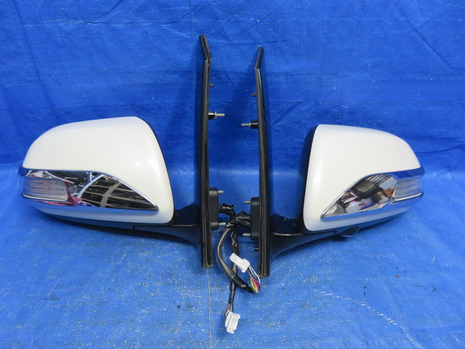 LA6577 アルファード GGH20W 前期 ドアミラー サイドミラー メッキ カメラ付 070白 ANH20W ANH25W GGH25W ヴェルファイア共通