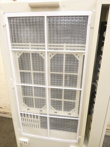 コロナ CORONA ウインドエアコン 冷房専用タイプ CW-1613 Amazon | コロナ ウインドエアコン(冷房専用タイプ) シェル