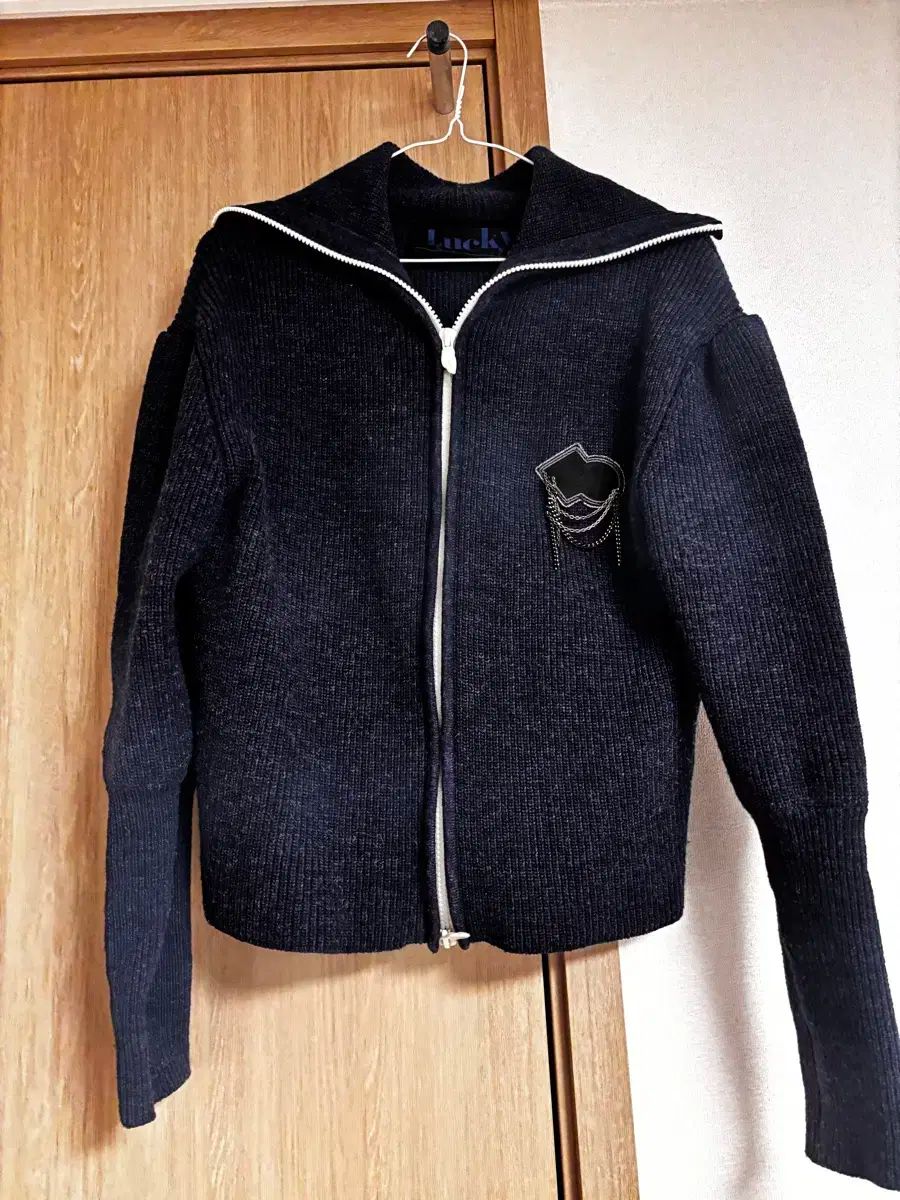 LUCKY CHOUETTE ラッキーシュエトゥ ショルダー シャーリング ジッパー ニット カーディガン