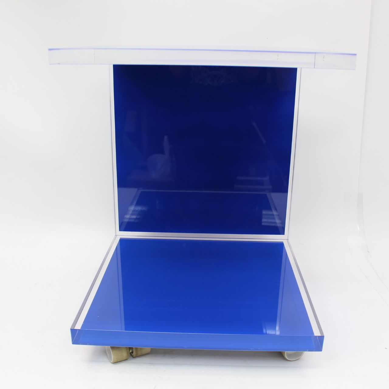 Cassina ixc.アクアキューブ ローテーブル アクリル素材埼玉発送