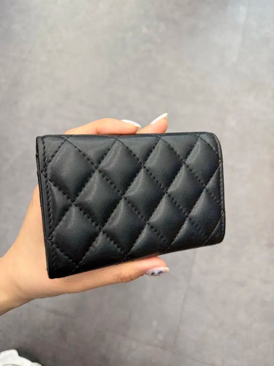Chanel シャネル