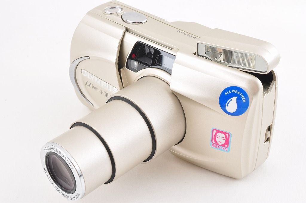 コンパクトフィルムカメラ