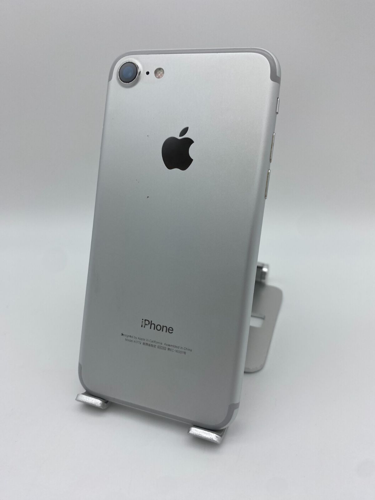 iPhone7 32GB シルバー/シムフリー/大容量2300mAh 新品バッテリー100 