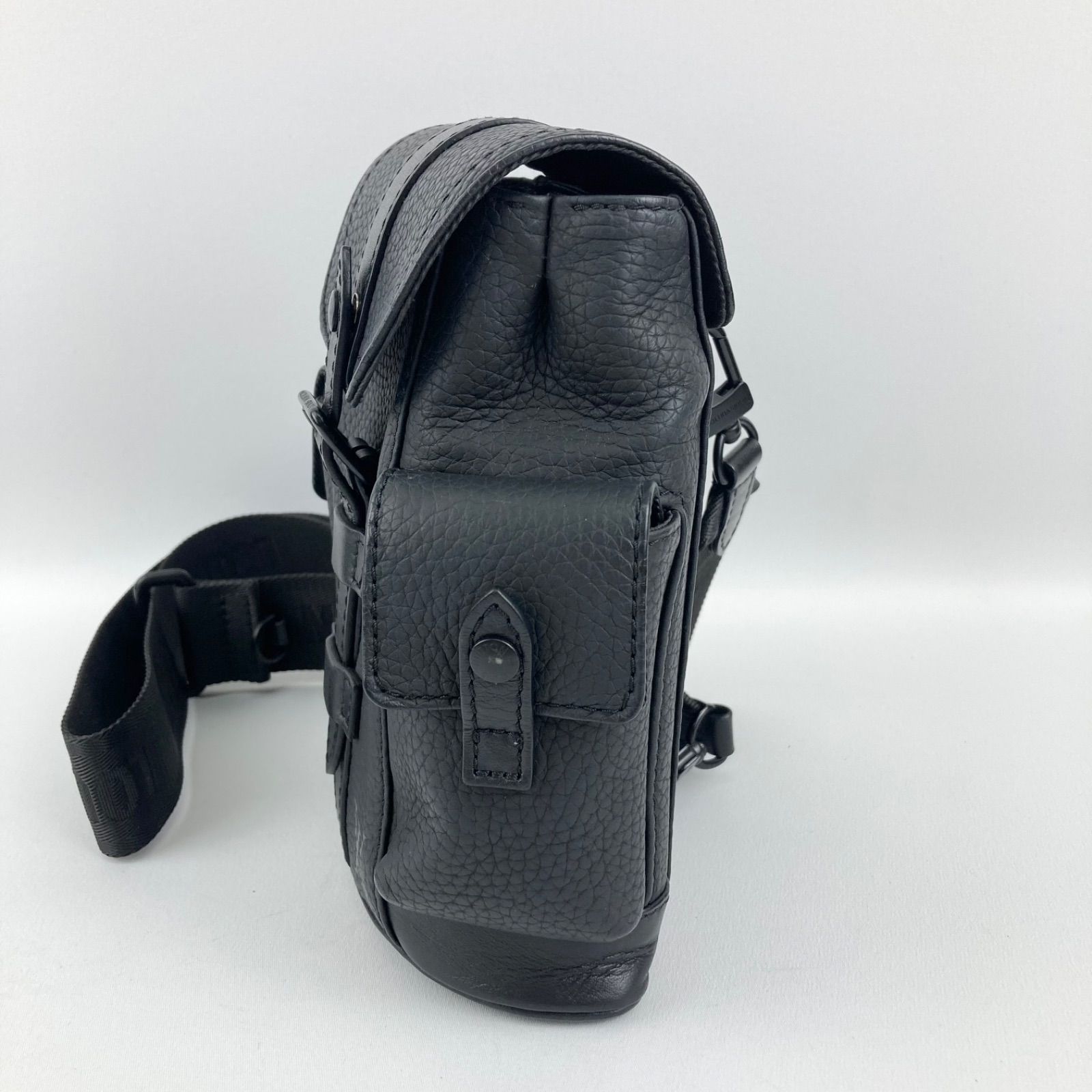 Louis Vuitton ブラック ボディバッグ 最終値下げ】LOUIS VUITTON ルイヴィトン クリストファーXS M58495