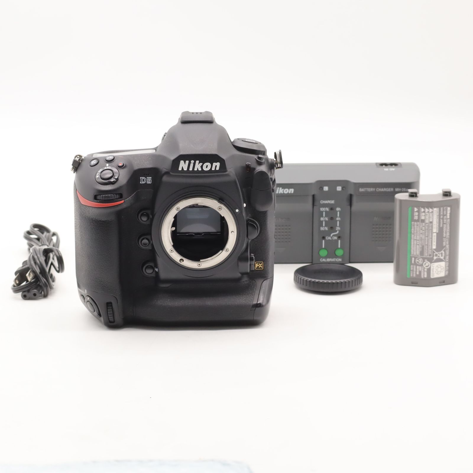 Nikon D5 ボディ CF-Type ショット数 178120回 - メルカリ