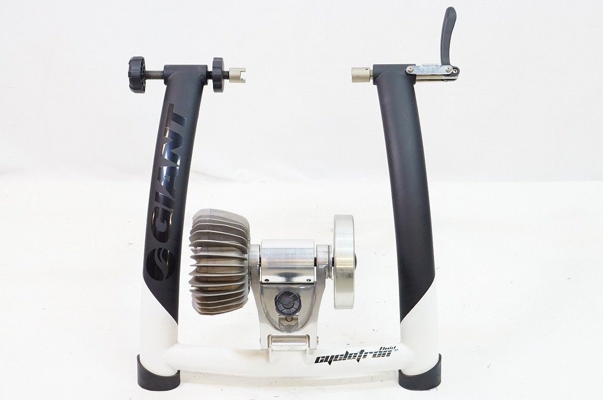 GIANT 「ジャイアント」CYCLOTRON FLUID ST サイクルトレーナー