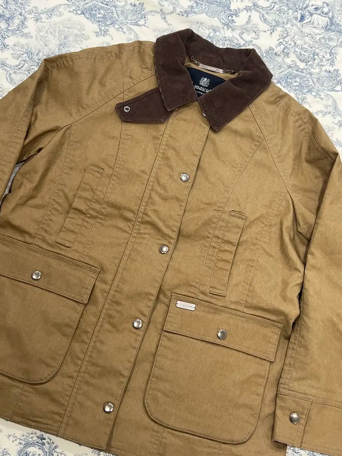 Aquascutum アクアスキュータム ゲートジャケット