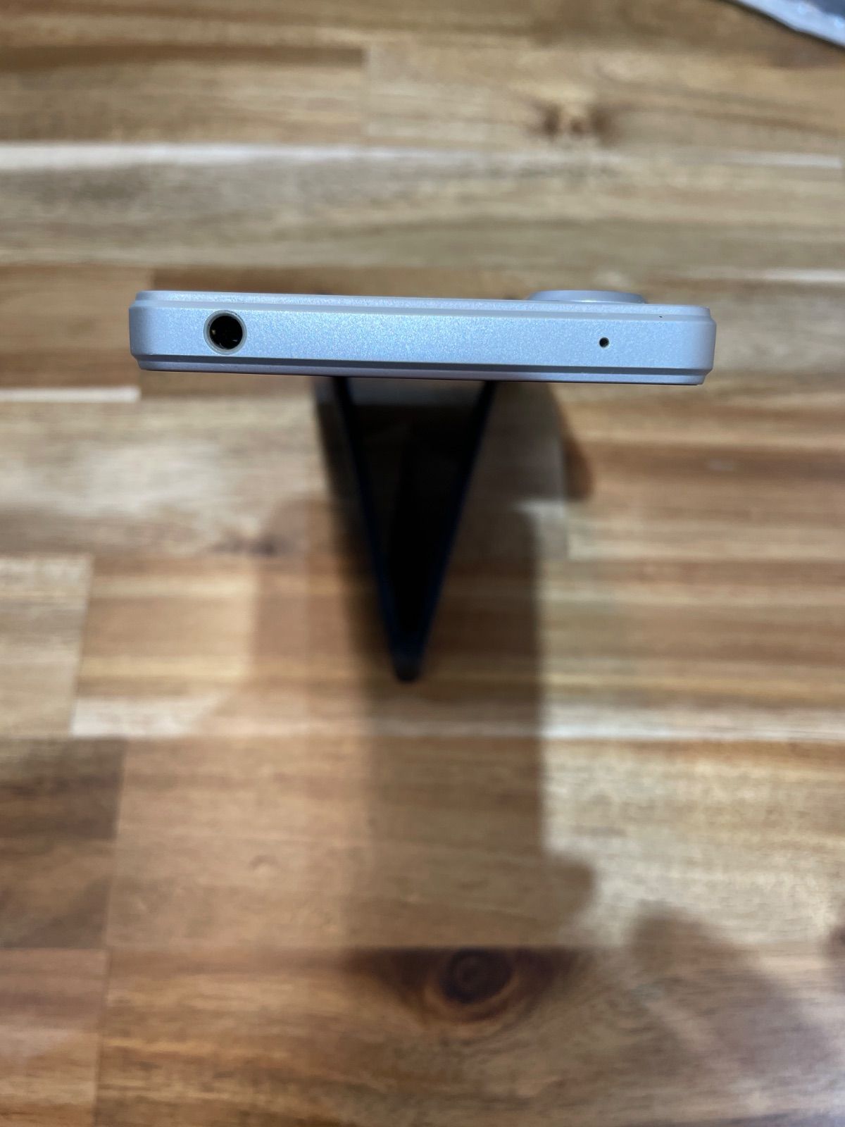 SM77 ジャンクau SIMフリー Xperia 5 Ⅴ 128GB SOG12