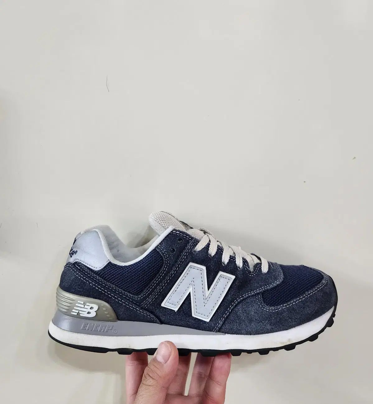 【雷市場（ポンジャン）商品韓国直送】235 New Balance(ニューバランス) 574 クラシック ネイビーシルバー ENCAP 軽量:製造中止