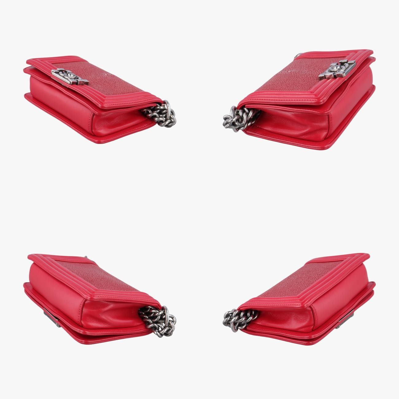 シャネルChanelボーイシャネルレッドパールフィッシュスキン×ラムスキンA6713716711953