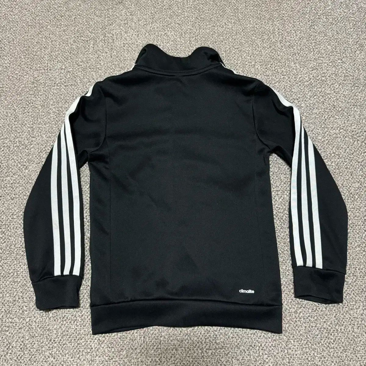 ジャージ adidas アディダス キッズ 0 | 上下 ジュニア 安い商品を通販サイトから アディダス」の人気商品一覧 - セットアップ 子供服 アディダスの通販 ESS ジャケットKMI25