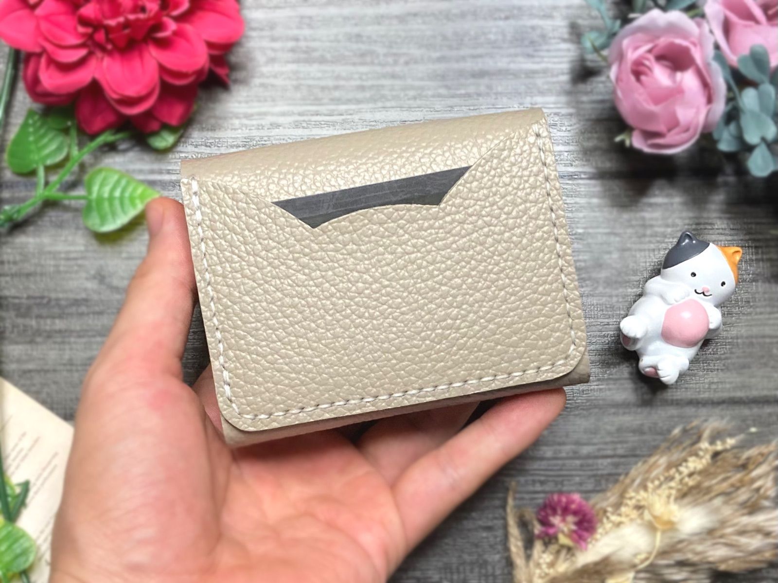 ❤【新作♪】【可愛さ×高級感♪】お洒落可愛い猫モチーフの総本革