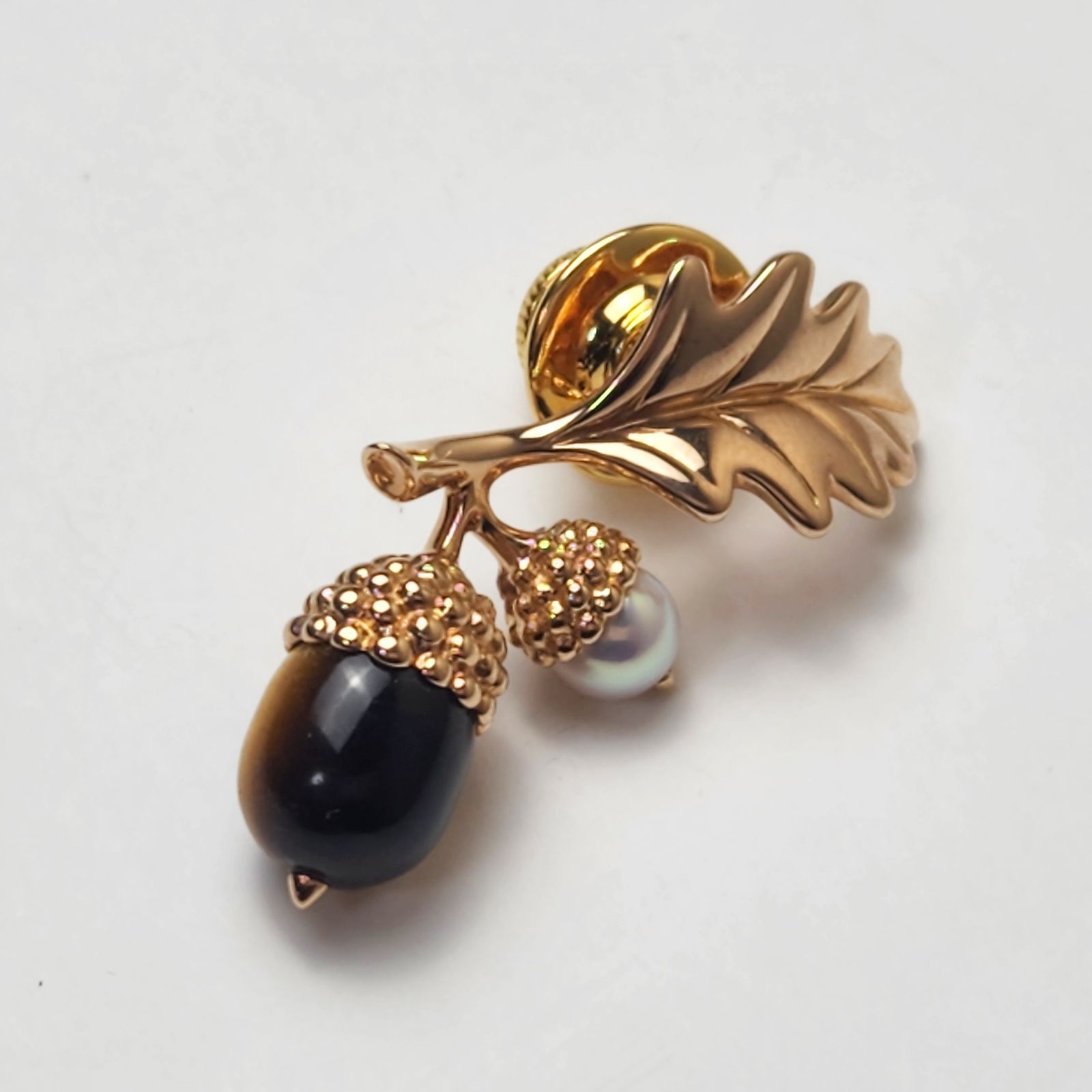 MIKMOTO ミキモト K18 どんぐり ピンブローチ - メルカリ