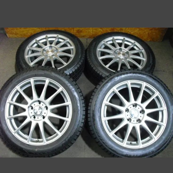中古溝有りグッドイヤー215/45R17スタッドレスセット カローラスポーツ