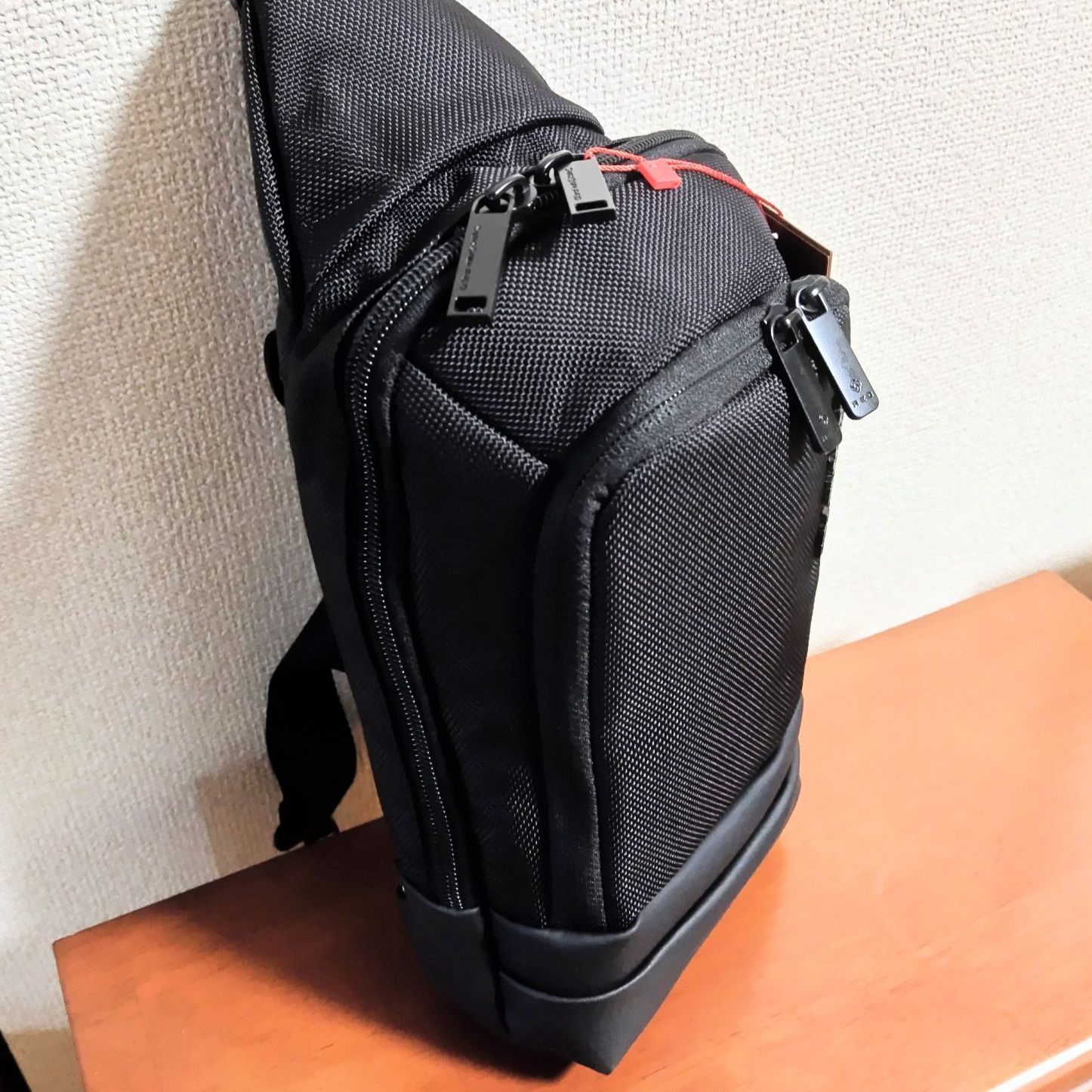 Samsonite RED　サムソナイト 　ボディ　ブラック　★新品／未使用品★ SAMSONITE RED - 【即配】Samsonite RED サムソナイト ボディ