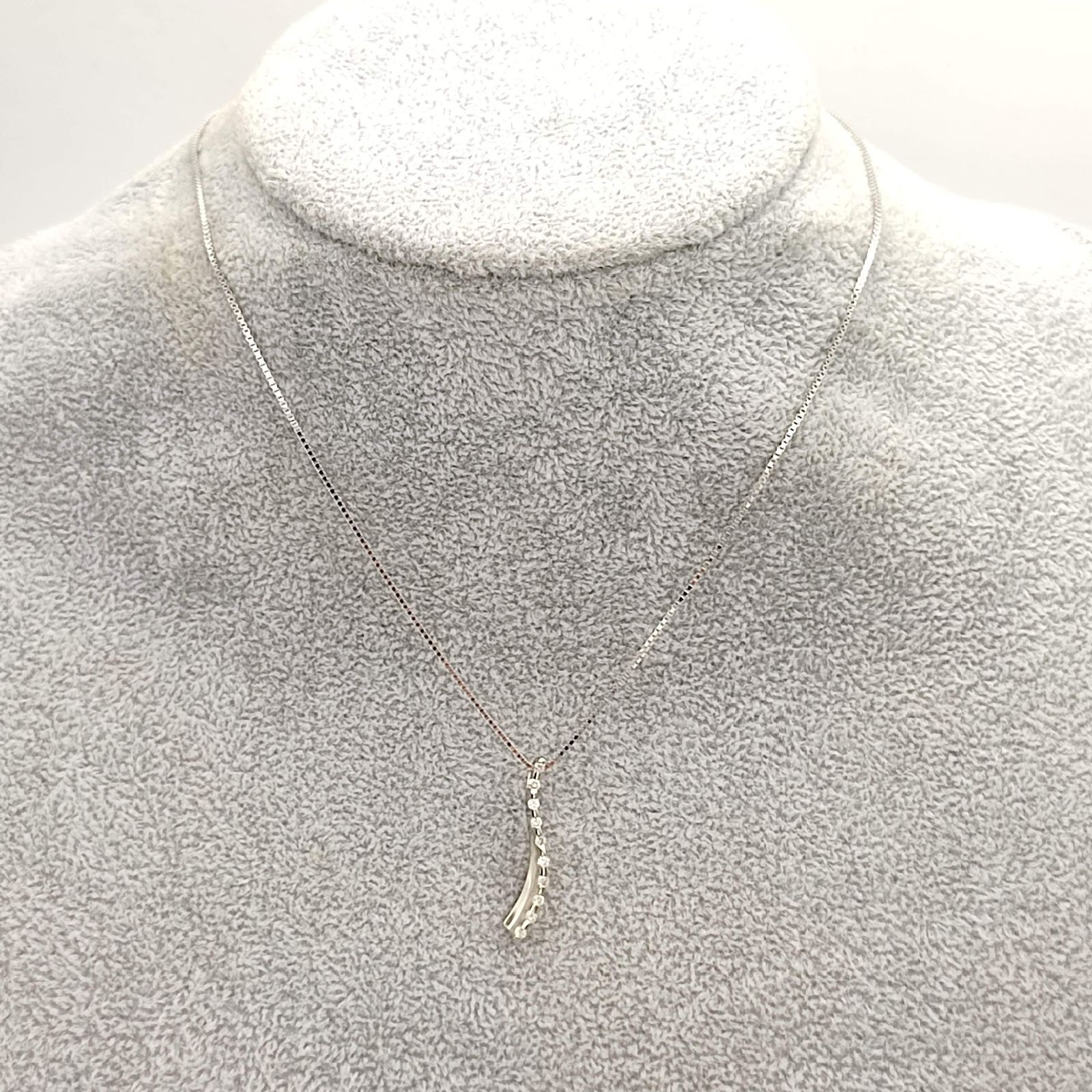 美品】Guy Laroche ギラロッシュ ダイヤモンド ネックレス 0.3ct