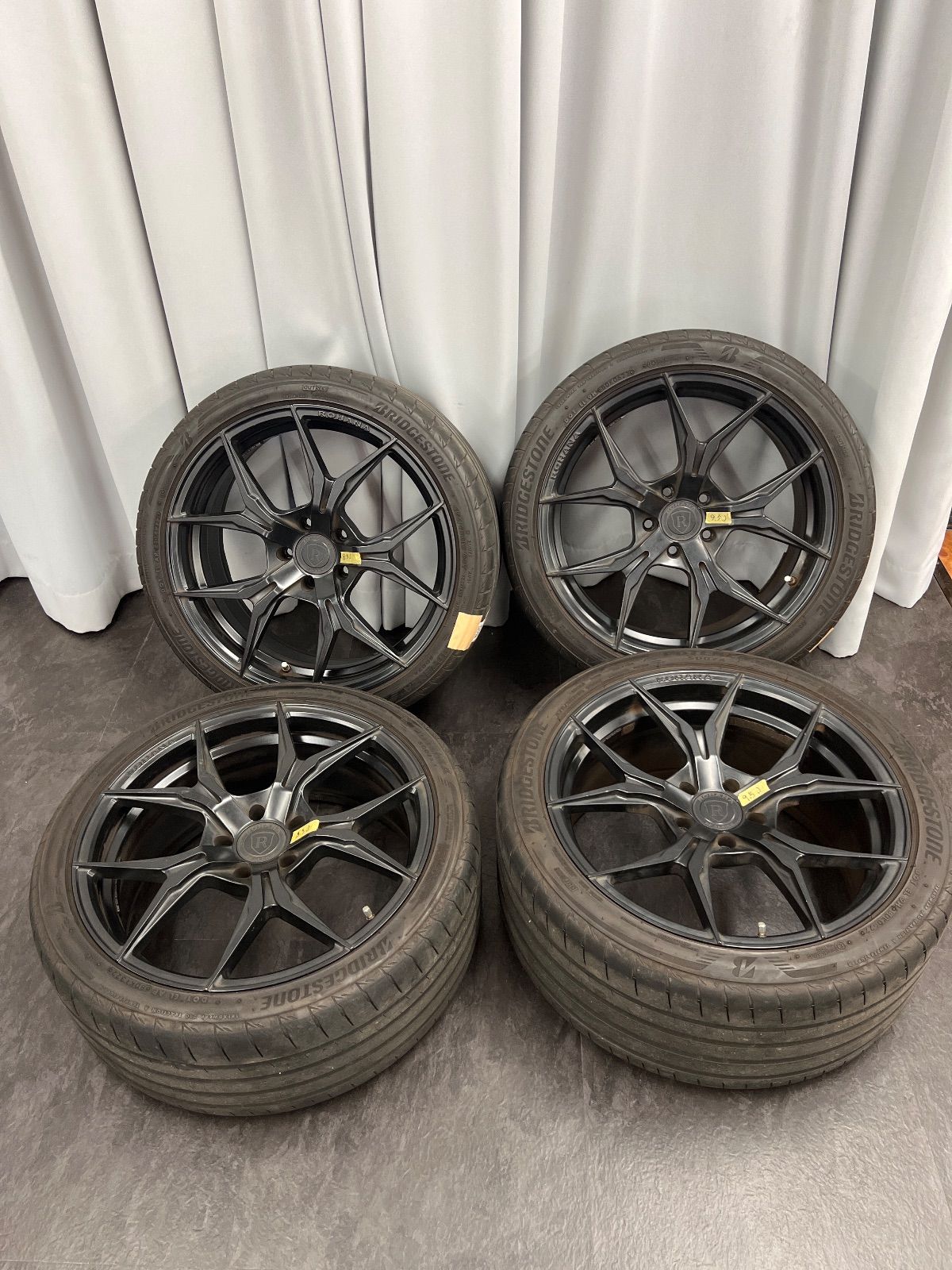 ロハナ ROHANA RFX5 19インチ タイヤホイールセット