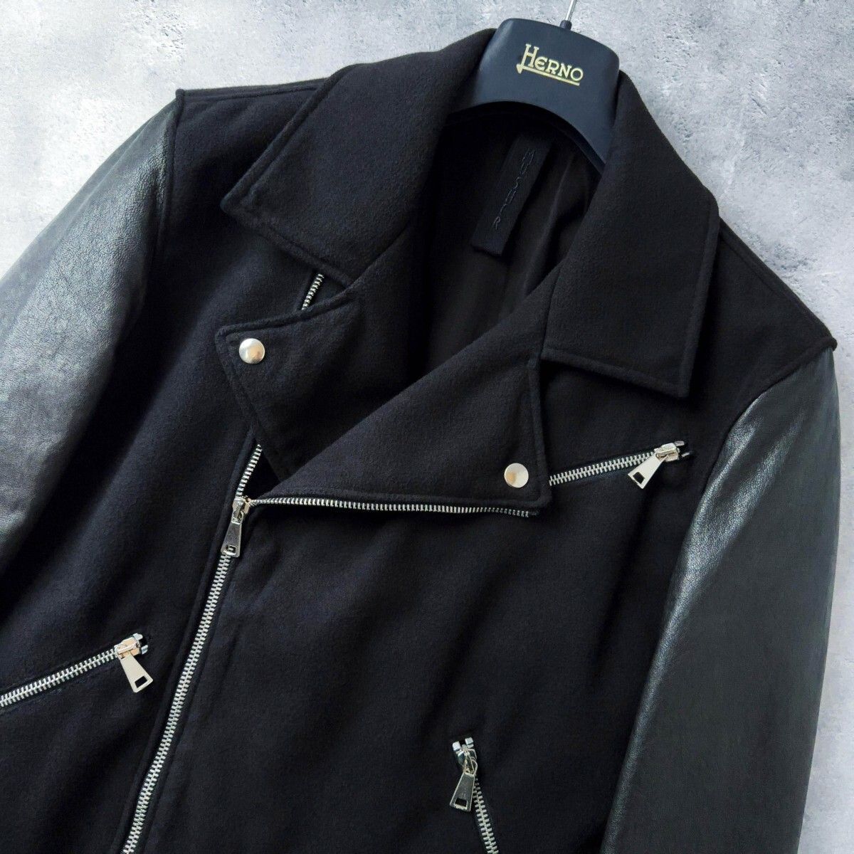 イタリア製 MUSHER マーシャー TATRAS タトラス 取扱い 羊革