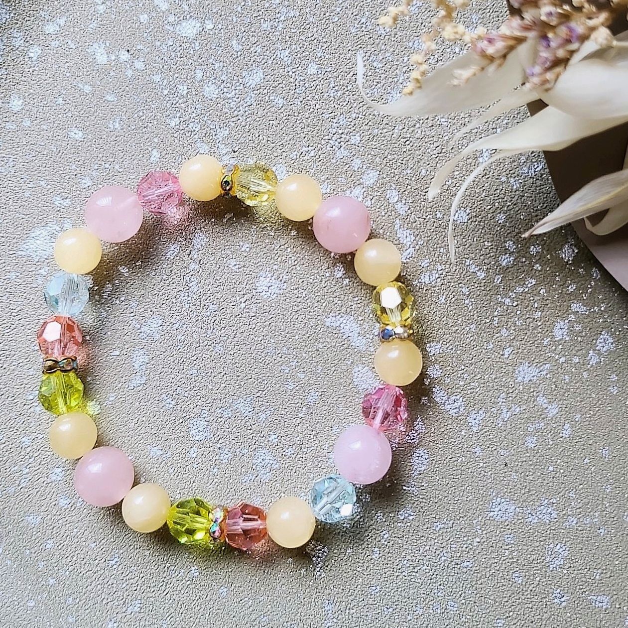 天然石　お守り　ブレスレット　リング　新春 桜瑪瑙 マザーオブパール 水晶 「春霞に光る」パワーストーン