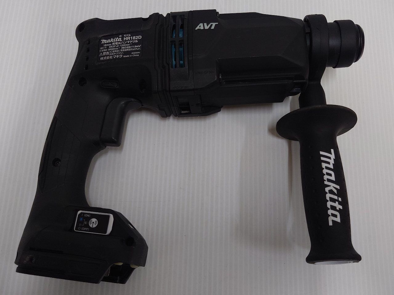 中古品 Makita 18mm充電式ハンマドリル HR182DZKB 互換バッテリー付き 囗T巛 - メルカリ