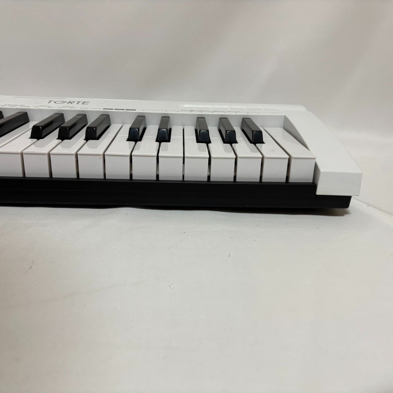 電子キーボード