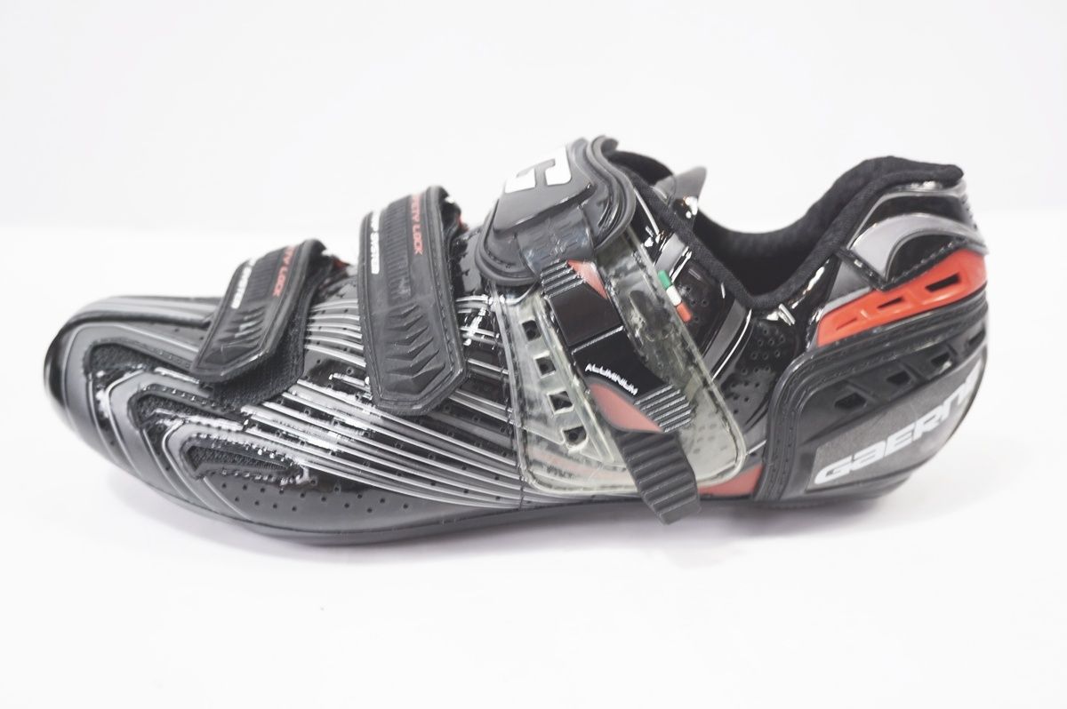 シューズ バイチャリ世田谷店