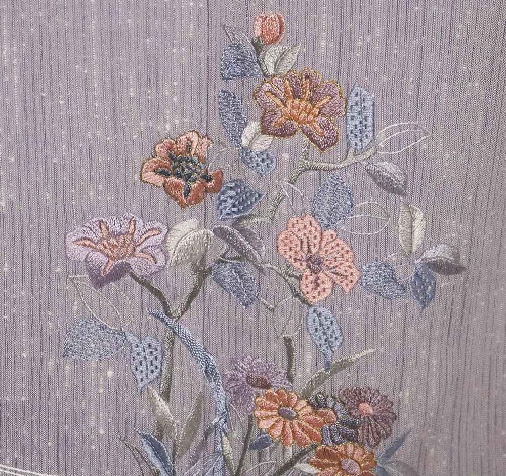 紗紬 訪問着 正絹 薄グレー紫 刺繍 月下美人 菊 桔梗 菖蒲 流水