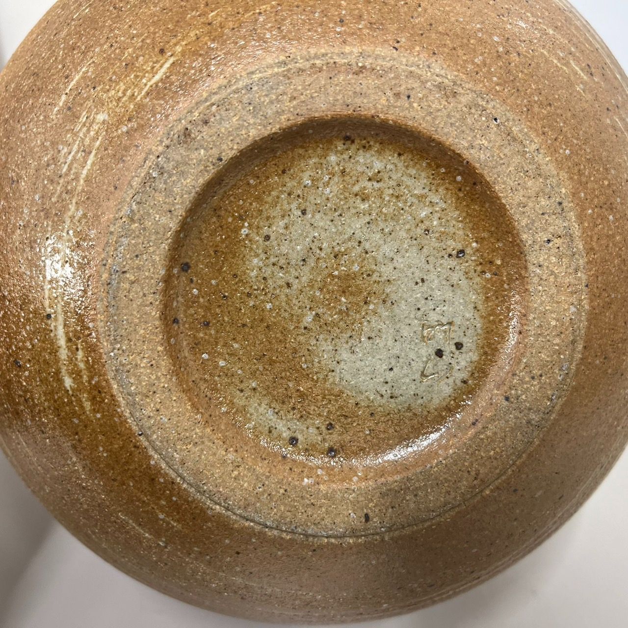 信楽焼 花瓶 壺 黒色陶器製花瓶壺 金色葉模様 明山作 信楽焼 黒色陶器